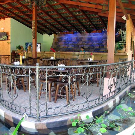 Blue River Resort & Hot Springs Liberia Étterem fotó