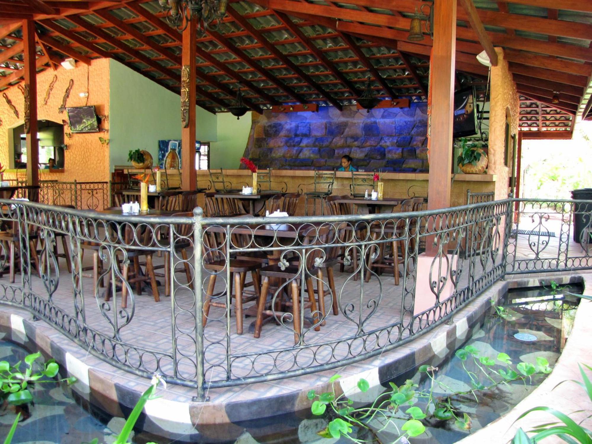 Blue River Resort & Hot Springs Liberia Étterem fotó
